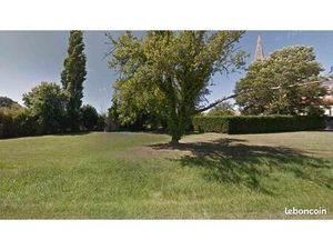 Terrain 700 m² Le Tuzan