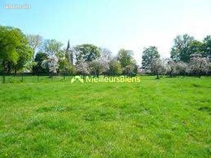 Terrain 1 049 m² Saint Christoly De Blaye