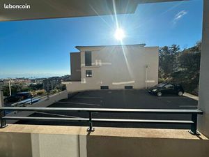 Grand Studio résidence récente