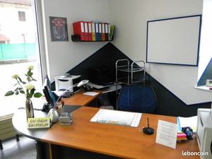 Loue local commercial Hérimoncourt 102 m²