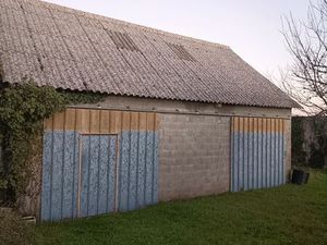 Garage sûr deux niveaux 70m2