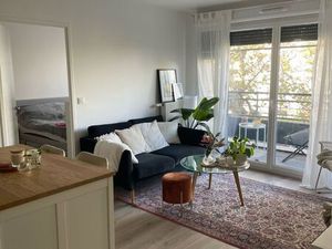 Appartement 2 pièces lumineux avec balcon – Châtillon