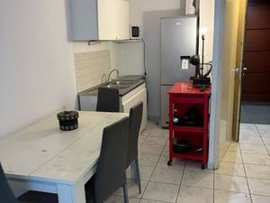 À saisir type 2 jardin tout meublé 13009