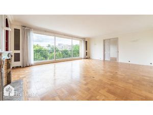 À vendre - Paris 16e Porte Dauphine - Appartement 5 pièces de 167 m² avec balcon filant