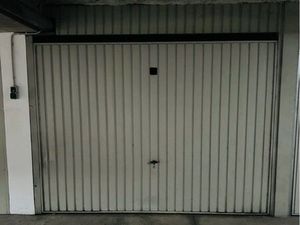 Location Grand Garage avec électricité sécurisé ANTIBES