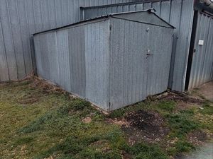 Box garage abris en taule à louer