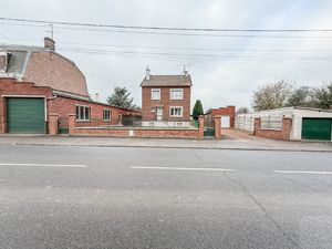 VRELY - MAISON INDIVIDUELLE - 3 CHAMBRES - SOUS SOL COMPLET