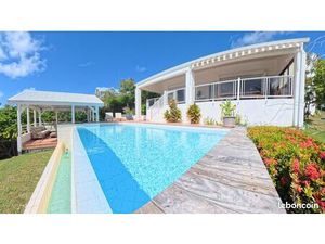 Exclusivité - villa de luxe t4 piscine vue mer