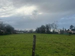 Terrain 700 m² Castres Gironde