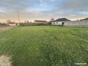 Terrain 696 m² Aubeterre