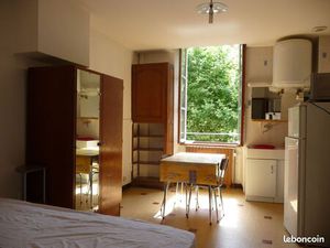 Studio meublé ensoleillé de 27m privas