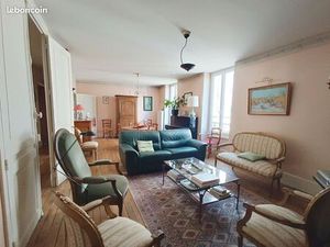 Appartement de caractère 114 M2 Bourges Centre + combles aménageables 95M2