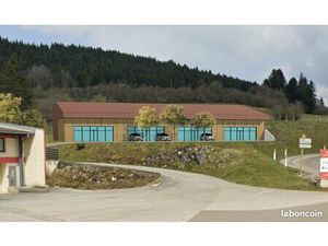 Commerces cellules a louer visibilite et acces ideal