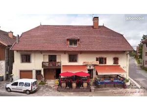 Boutique 300 m² Bonnevaux