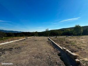 Terrain 365 m² Ria Sirach