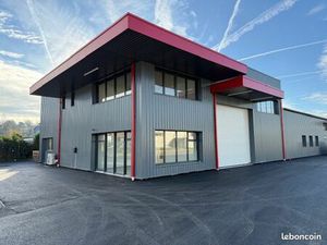 Local d'activite neuf de 270m2 à louer a Vichy Rhue