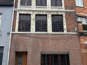 Spacieuse maison familiale à rénover au centre de Tirlemont