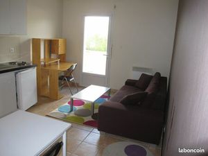 Location Studio Meublé 20m² + terrasse Quartier faculté
