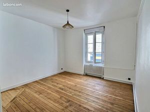 T3 entièrement rénové Place Travot