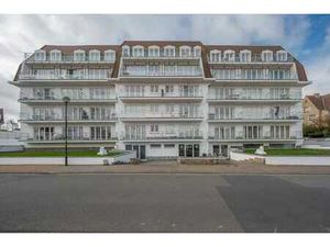 Résidence Windsor - Appartement spacieux à Duinbergen.