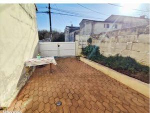 Maison 2 chambres cour dépendance