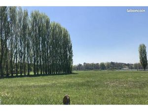 Terrain 810 m² Saint Savin