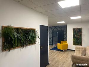 Bureau avec parking