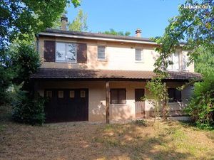 Maison individuelle – Lardy Bourg  300 m du RER C