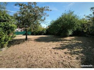 Terrain 1 000 m² Breuillet