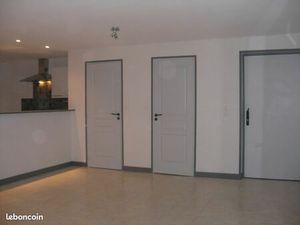 LOUE APPARTEMENT DANS MAISON