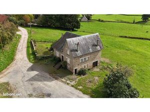 ? Maison en pierre de 290 m2 à la campagne - Le Lonzac