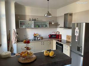 Angers centre  rue RENOU 76m²  2 chambres