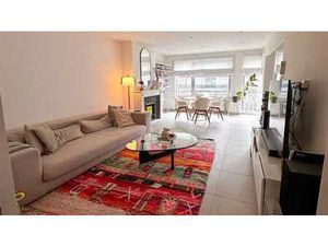 Appartement rénové 2 chambres à vendre