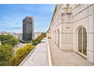 Louise  Luxueux appartement avec belle terrasse