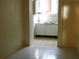 Studio de +/- 27m² avec mezzanine  quartier des Étangs Noirs