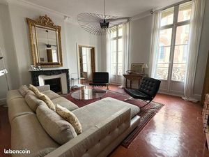 APPARTEMENT 5 pièces  156 mètres carrés