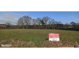 Terrain 739 m² Pleslin