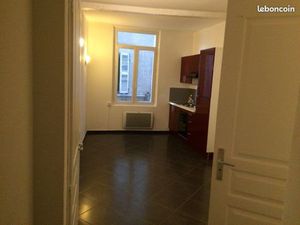 Studio lumineux moderne