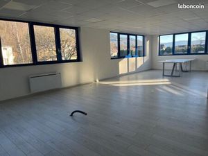 Local commercial 650 m²