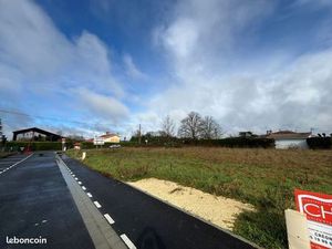 Terrain 600 m² Camblanes Et Meynac