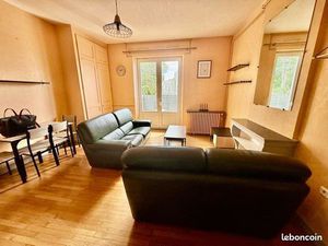 À louer – Superbe T2 meublé de 49 95 m²  lumineux  calme  avec parking privé – proche rue 