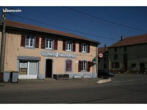 Immeuble anciennement restaurant /bar