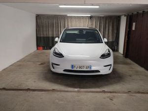 Grand garage a louer pour cure