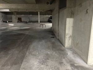 Place de parking en sous-sol 12 m²