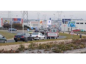 Local 300 m² Puilboreau