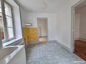 Appartement Rez-de-chaussée - 2 Pièces - 33 m² - Dole Centre