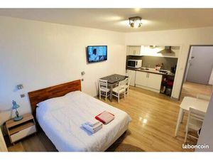 Beau T1 boulevard des pyrenées disponible de suite