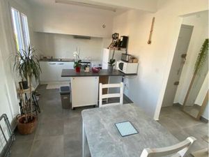 Jolie studio meublé secteur Clinique St Pierre