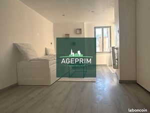 Studio 1 pièce 21 m²