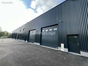 Local d'activité 664 m²